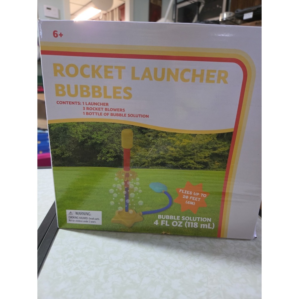 Rocket Launcher Bubbles Set w/ Bubble Solution 4 fl oz (118 mL) Ages 6+ - Picture 1 of 1